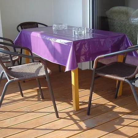 With 2 Bedrooms Φράιμπουργκ